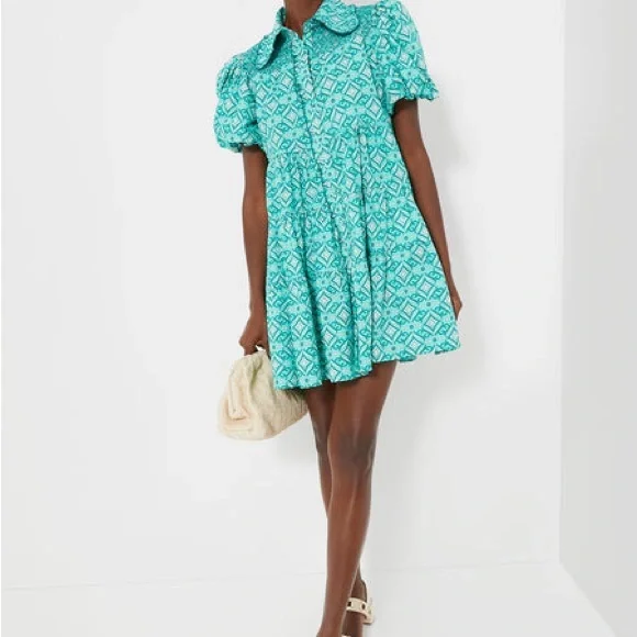 tuckernuck green floral dress Tuckernuck Teal Floral Print Belted Dress- Size XL (see notes) – The Saved  Collection main image 1